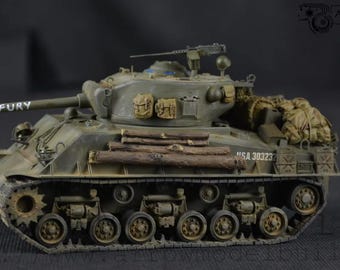 シャーマン「フューリー」M4A3E8戦車 - 1:35プロ製作スケールモデル