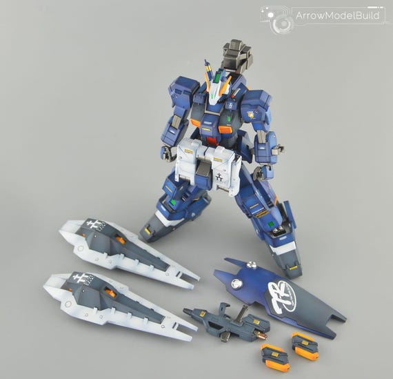 組み立て済み塗装済みガンダムTR-1アドバンスド・ヘイズル MG 1/100