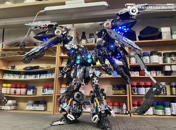塗装済み完成品クシャトリヤ（LED Ver. 2）HG 1/100スケール｜カスタム
