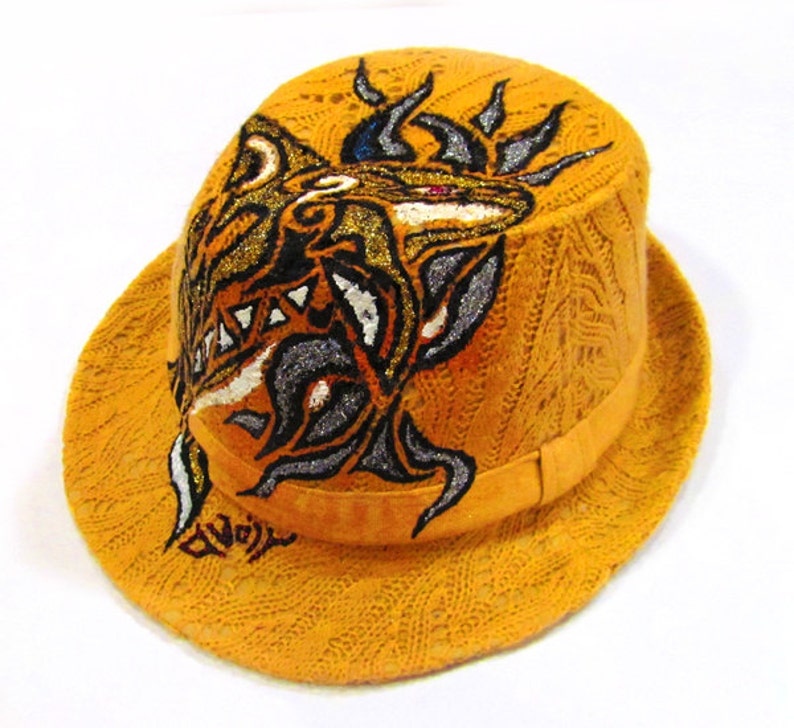 Handpainted Maori Whale Tribal Tattoo Fedora on Beige Knitted Etsy