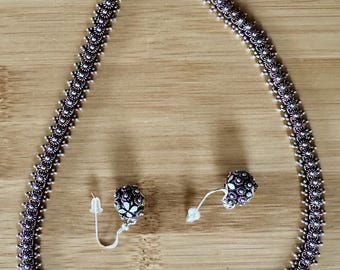 Conjunto de collar y pendientes Dok Pikoun de filigrana de plata de Laos