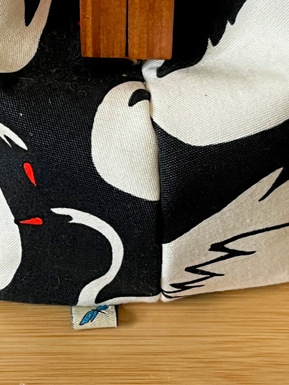 Black and White Swan Print Cotton Clutch Boe Jack… - image 4