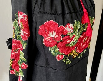 Artisan Ukranian Black Linen Embroidered Blouse M EU 42 Poppies