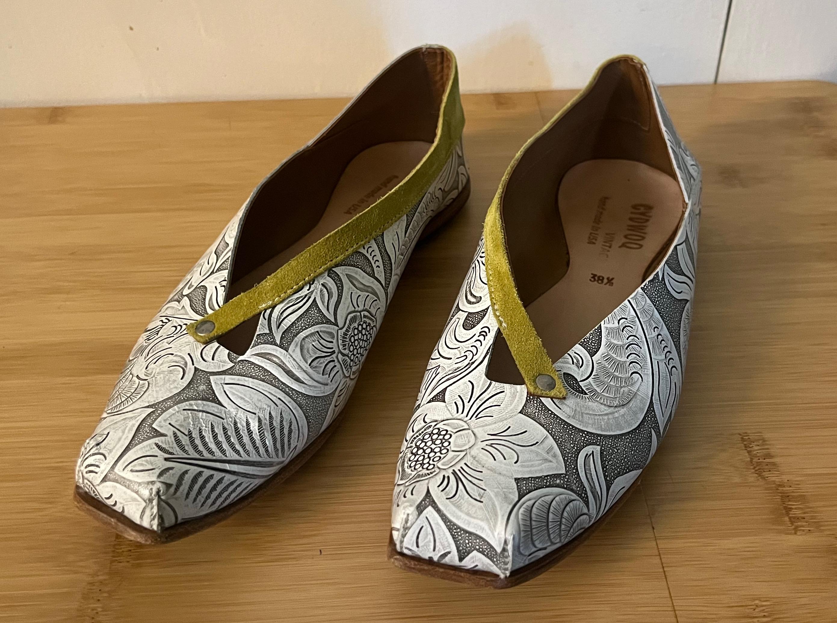 Cydwoq shoes - Etsy 日本