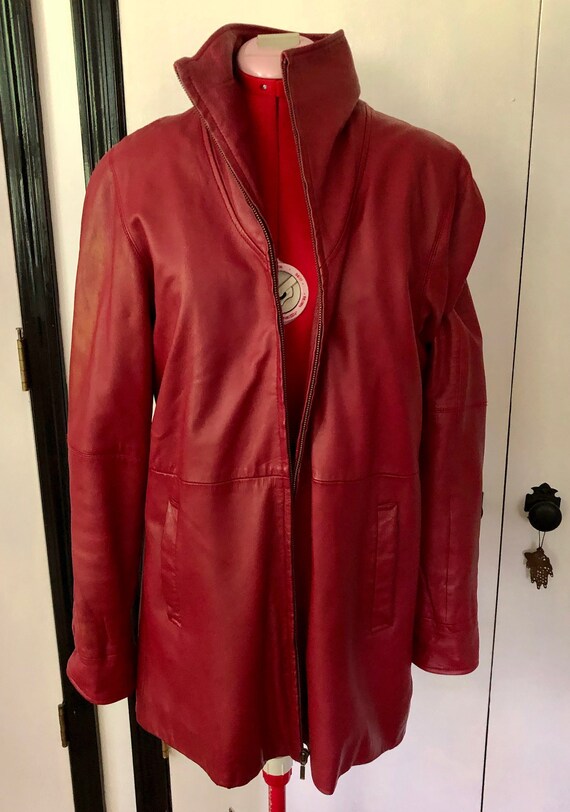 80's Vintage Brownstone Studio Red 