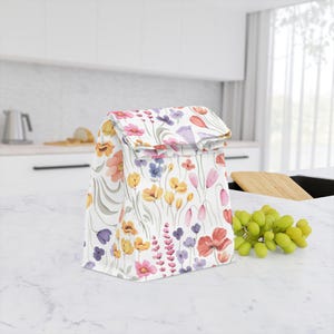 Floral Polyester Lunch Bag - Elegant Insulated Tote for Work, School, Picnics, Gifts, Multipurpose Food Storage