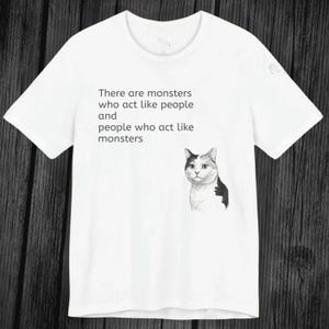 Illustrated Cat T-Shirt: Unisex Cat Lover Gift