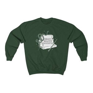 Suéter de Draco merecía algo mejor Camiseta universal de fandom de Harry mago Camiseta literaria Ropa indie Camiseta de parque temático de libros Mundo mago Malfoy imagen 2