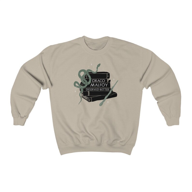 Suéter de Draco merecía algo mejor Camiseta universal de fandom de Harry mago Camiseta literaria Ropa indie Camiseta de parque temático de libros Mundo mago Malfoy imagen 4
