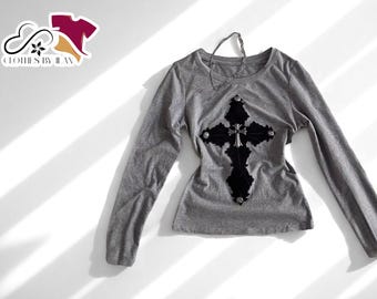 Y2K Style Graphic Top | Long Sleeve Streetwear Shirt | Printed Casual Tops for Women | Layered Look Tee | Retro Aesthetic Outfit