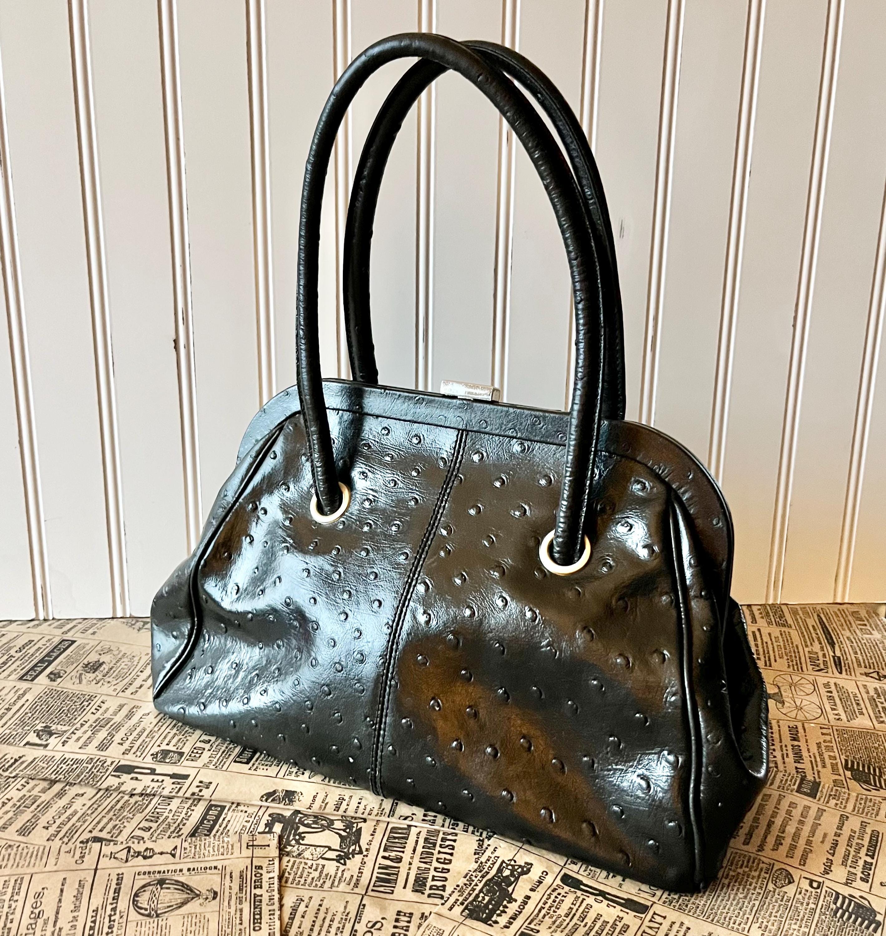【関税込み】Valerie Bag in Cream Patent Vegan Leather Valerie Bag in Cream Patent Vegan Leather