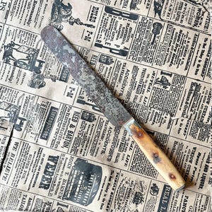 Vintage Bone Handled Dinner Knife Meriden Cutlery Company