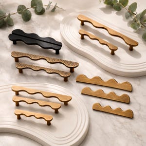 Wavy Cabinet Handles/Antique Brass Wavy Pulls/ScallopedKitchen Hardware/Black Gold Dresser Pulls/Wardrobe Cupboard Handles/Rustic Hardware