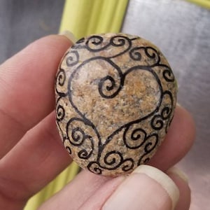 Painted Rock/rock heart - wedding favor - Refrigerator magnet - gift for loved one - magnet - Love rock - anniversary gift - love gift