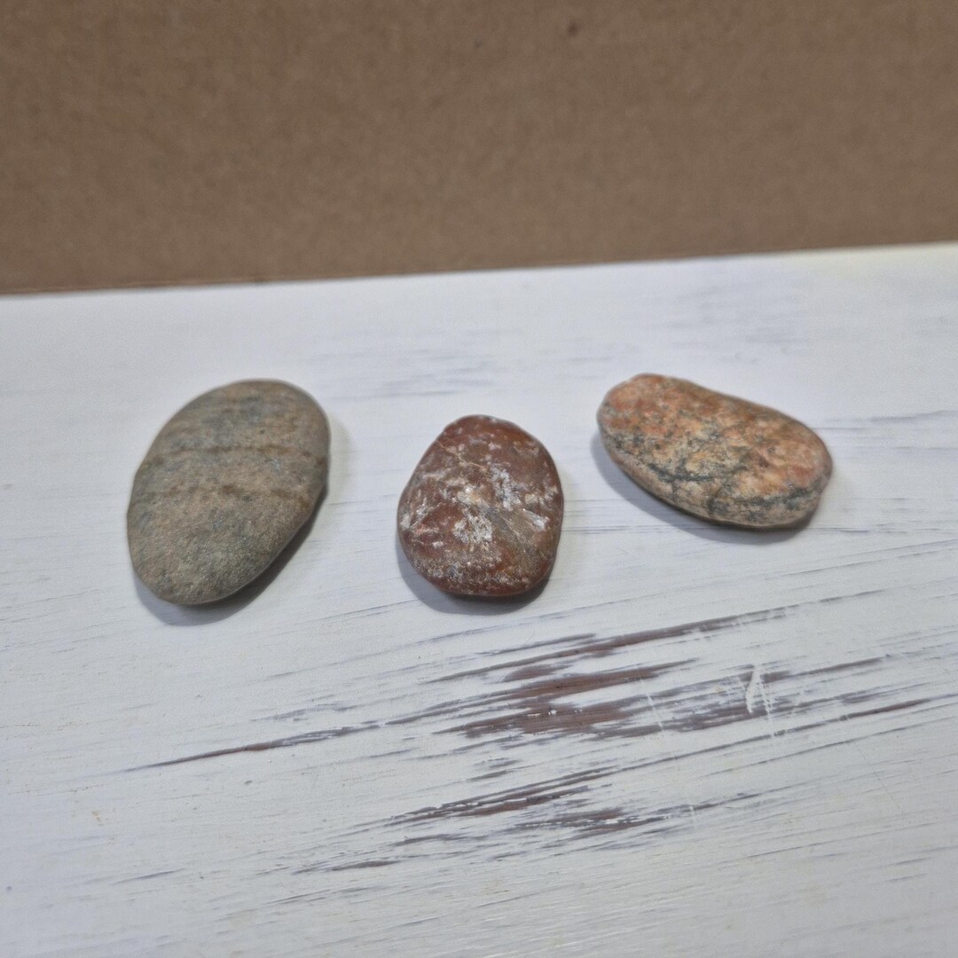 Small Beie Rocks 3 Small Beach Rocks/pebbles, Colorful Assortment - Lake Michigan Stones ...
