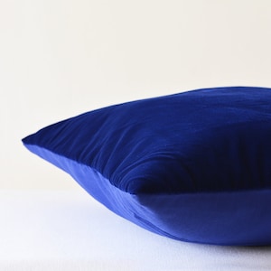Ink Blue Velvet Pillow , Deep Blue Velvet Cushion Cover , Decor Pillow , Ink Blue Velvet Throw Pillow , Housewares , Blue Velvet Cushion