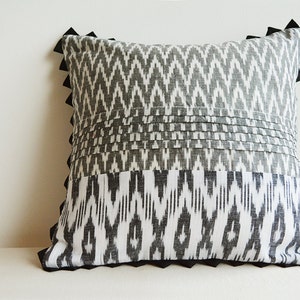 Black and White Woven Ikat Pillow with Graphic Pattern , Cotton Ikat Cushion Cover with Stitch Details, Home Decor , Housewares