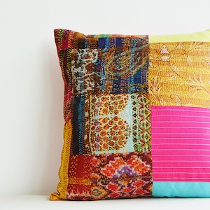 Cuscino patchwork Kantha vintage luminoso e colorato, fodera del cuscino, cuscino decorativo, cuscino da tiro, cuscino patchwork Kantha