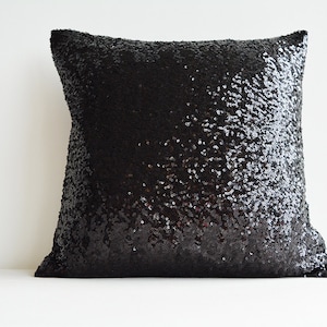 Housse de coussin noire glamour à sequins, Coussin noir gothique, Coussin décoratif, Coussin décoratif noir, Coussin scintillant, Coussin scintillant image 1