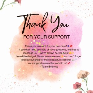 Puede incluir: Una tarjeta de agradecimiento con un fondo de acuarela en tonos rosa y melocot&oacute;n. Las palabras "Thank You" est&aacute;n escritas en una elegante escritura negra. El texto "FOR YOUR SUPPORT" est&aacute; debajo. Acentos florales enmarcan la tarjeta.