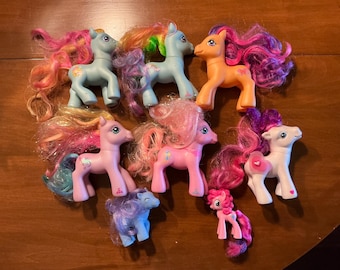 8 My Little Pony figures MLP different sizes all played with