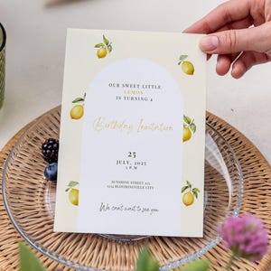 Faire-part d'anniversaire modifiable pour enfants | Invitation pique-nique au citron | Fête d'anniversaire d'été | Téléchargement instantané | Carte d'anniversaire aux agrumes