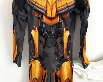 バンブルビーのトランスフォーマーコスチュームにインスパイアされた