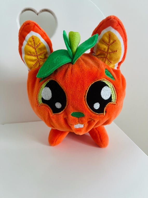 The Lidlmals 2-in-1 Reversible Plush – Fox Orange Fruit
