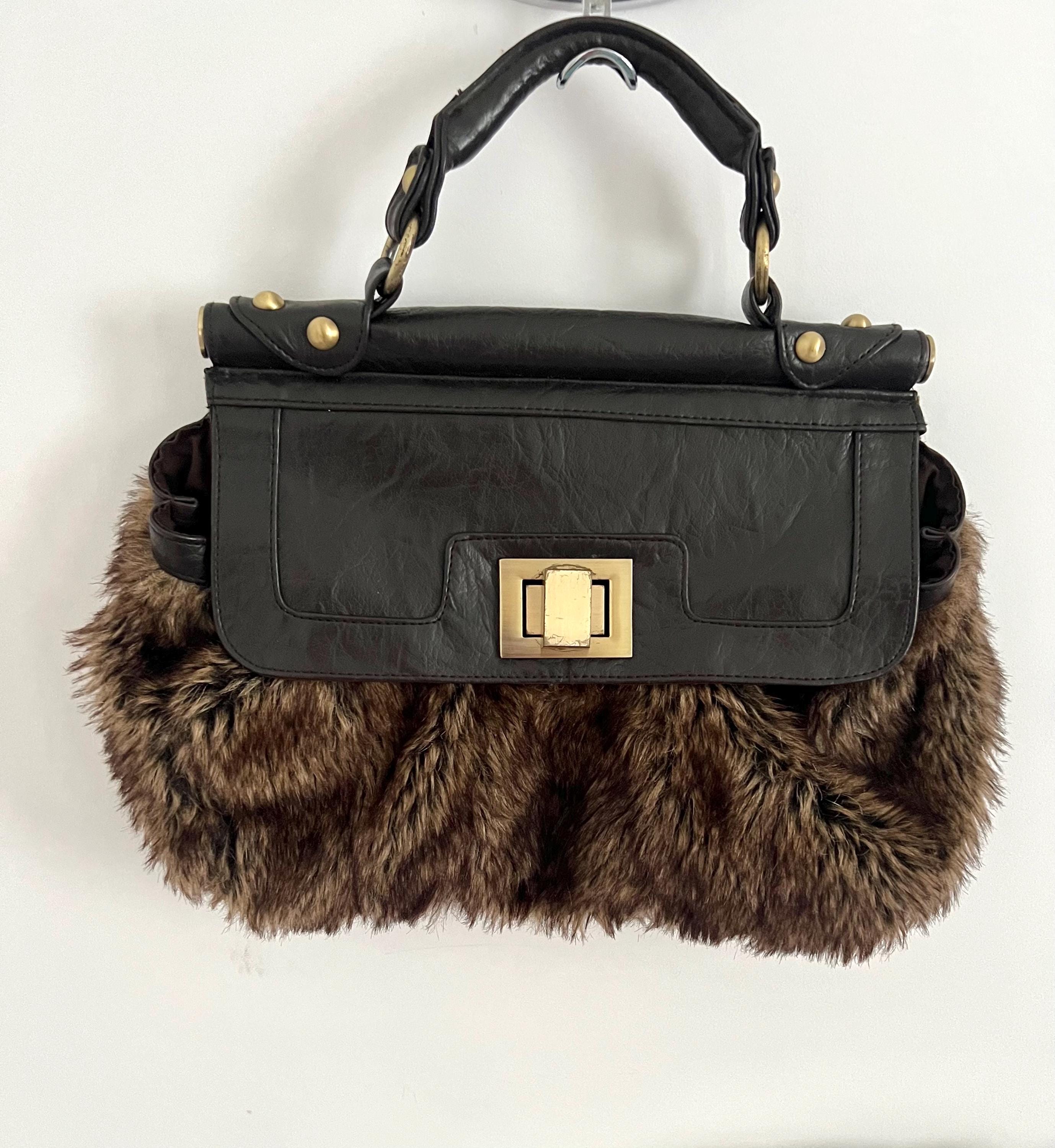 【英国発Sister Jane】Fortune faux-fur top handle bag DREAMSJ_FortuneFauxFurBag_BG02