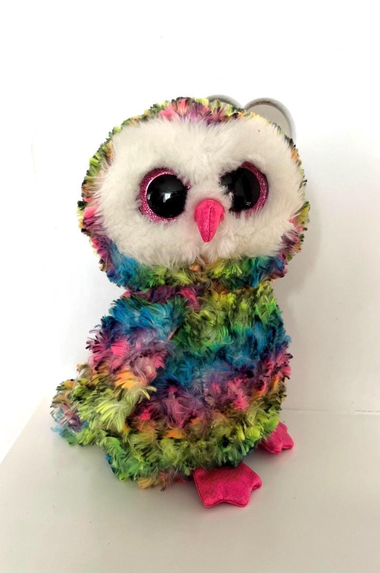 ぬいぐるみの虹色のフクロウ、ぬいぐるみ、ヴィンテージの鳥、虹色の鳥