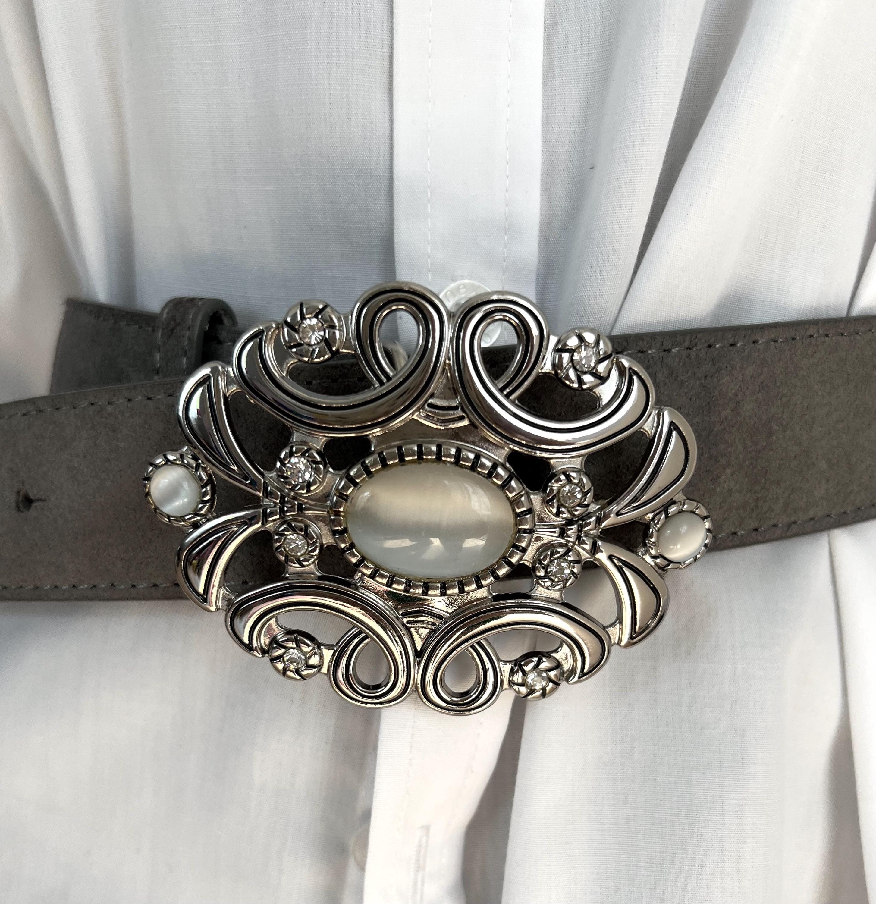 Vintage 80s Gray Suede Leather Belt With Ornate Statement  display picture 2