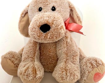Perro de peluche grande con lazo y corazón en la pata. Perfecto estado. Regalo para amantes de los perros. Idea de regalo para niños. Peluche vintage de los 90.