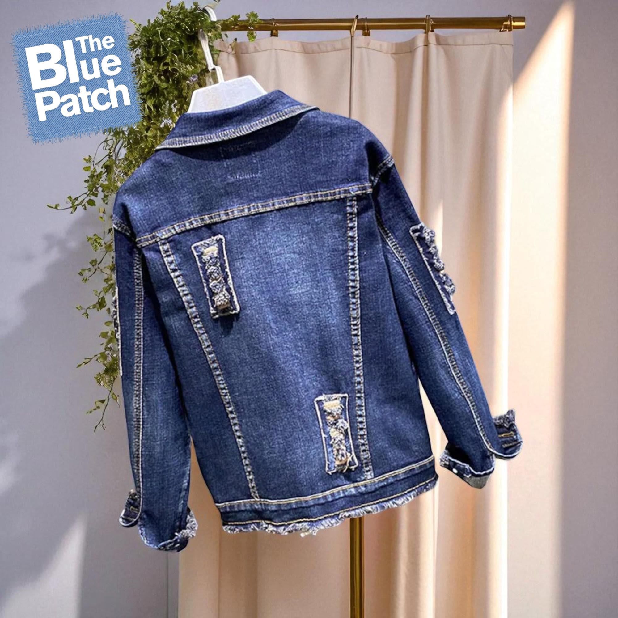 赤いバラの刺繍入りデニムジャケット | ヴィンテージジーンズのパッチ