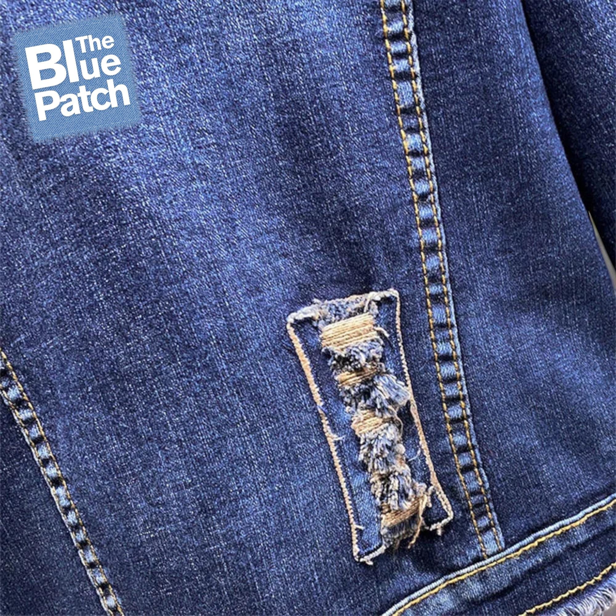 赤いバラの刺繍入りデニムジャケット | ヴィンテージジーンズのパッチ