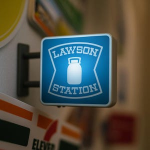 Lawson LED Fridge Magnet – Japanese Convenience Store Konbini Light Up Refrigerator Sign – Glowing Lawson Japan Magnet