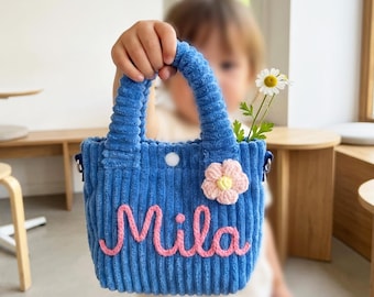 Bolso personalizado con nombre para niña: minibolso de crochet personalizado, monedero de hilo hecho a mano para niña, bonito regalo infantil, bolso de punto pequeño.