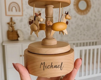 Regalo de bautizo, primer cumpleaños, carrusel musical de madera personalizado, regalo para baby shower, decoración de habitación infantil, caja de música de tren