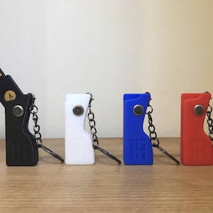 YUBIKEY CASE Keychain Compatible with 5 NFC & 5C NFC - Shockproof Protective Case with Accessories Included (YubiKey not included)