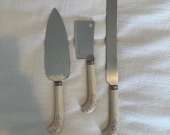 Juego de servir vintage de Sheffield, Inglaterra, con diseño floral: servidor de pasteles, cuchillo de pan y cuchillo de carnicero.