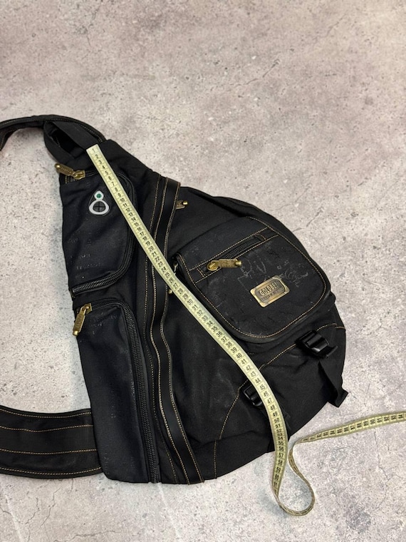 ヴィンテージブラックマルチポケットDIESELスタイルGoldBeバックパック
