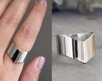 Wide Chevron Ring: Adjustable Geometric V-shape, Bold Modern Edgy Ring in Stainless Steel