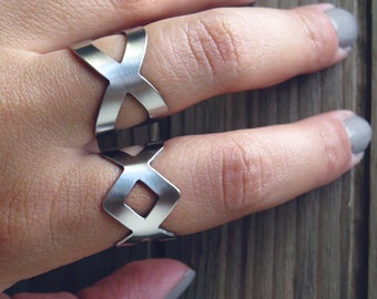 Infinity ring / Lozenge ring / x ring / ring set / rhombus ring / trendy rings / criss cross ring / geometric ring / geometric jewelry