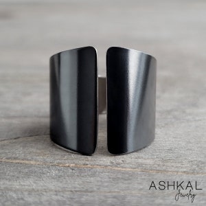 black cuff ring / open front black ring / armour ring / Black Jewelry / Black cocktail ring / armor ring/ thumb ring