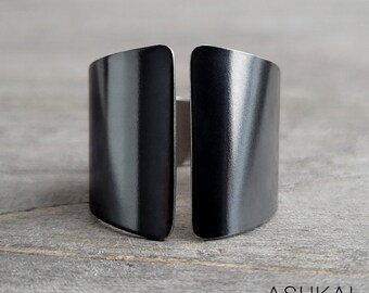 black cuff ring / open front black ring / armour ring / Black Jewelry / Black cocktail ring / armor ring/ thumb ring