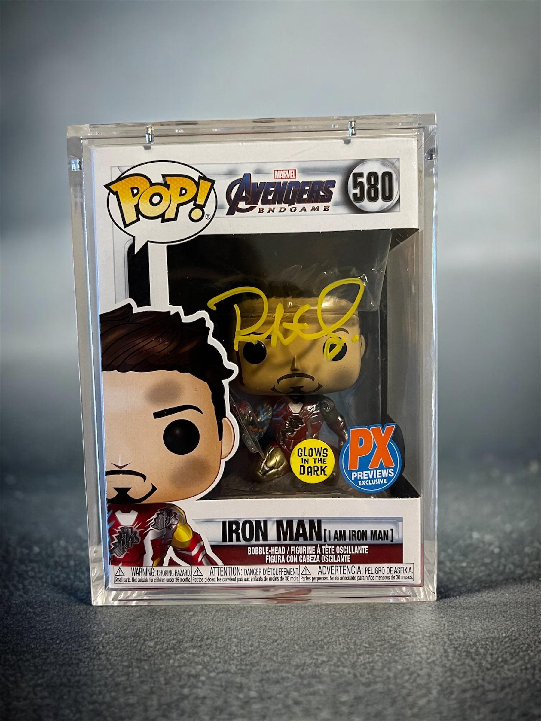 funko pop SWAU公式サイン　ロバートダウニーJr. funko pop SWAU公式サイン ロバートダウニーJr. - メルカリ