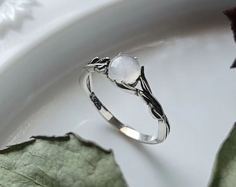 Moonstone Leaf Ring - Sterling Silver Ring