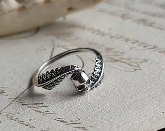 Fern & Skull Ring Sterling Silver