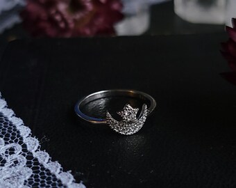 Luxe Ring - Sterling Silver Moon and Star Ring