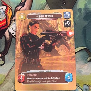 Star Wars: Iden Versio Inferno Squad Commander Showcase Foil