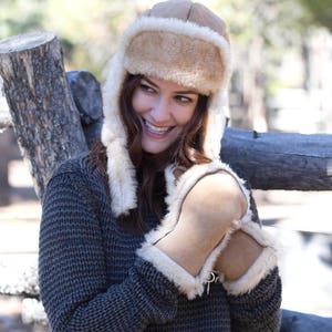 Ladies Sheepskin Mittens